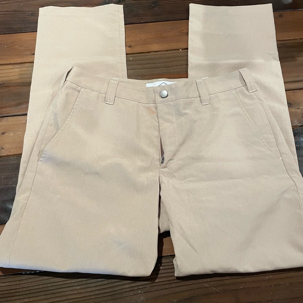 NWOT Bluffworks Pants